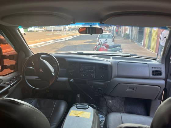 FORD F-250 3.9 XLT MAX POWER 4X4 CD DIESEL 4P MANUAL